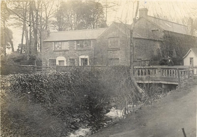 Bwthyn Y Saer circa. 1900